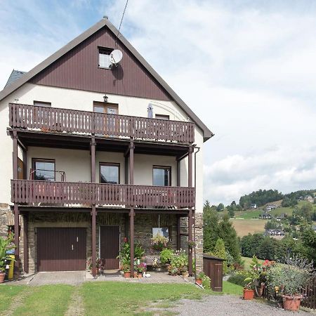 Cozy Apartment In Ore Mountains With Balcony Breitenbrunn  Luaran gambar