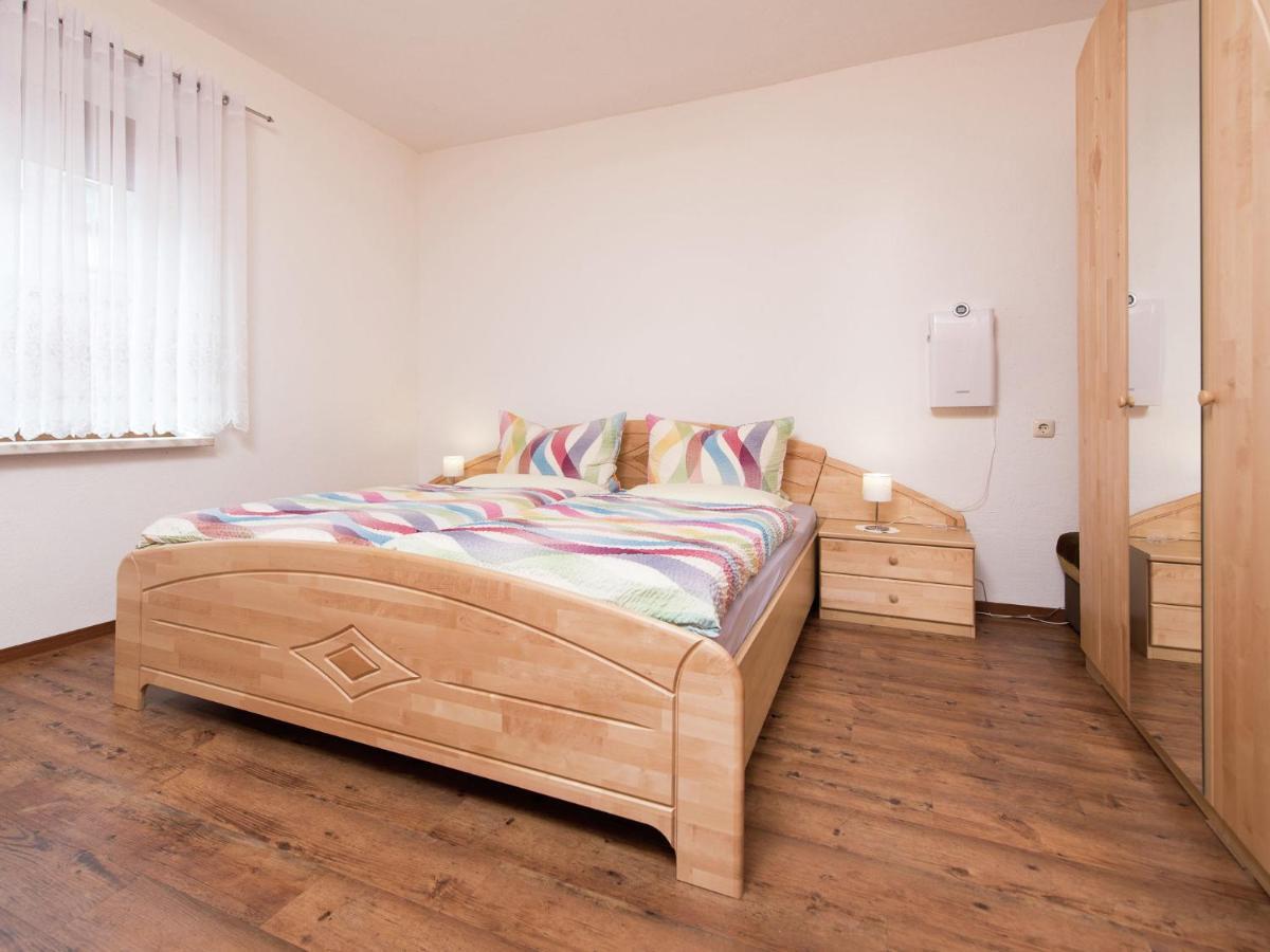 Cozy Apartment In Ore Mountains With Balcony Breitenbrunn  Luaran gambar