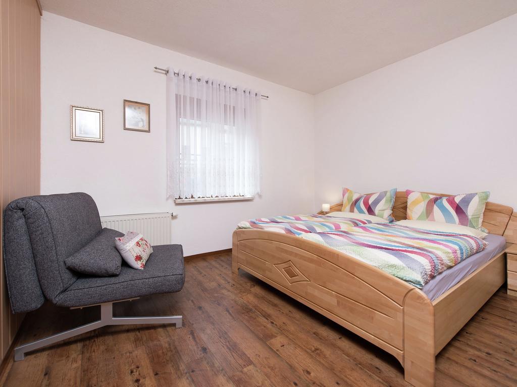 Cozy Apartment In Ore Mountains With Balcony Breitenbrunn  Luaran gambar